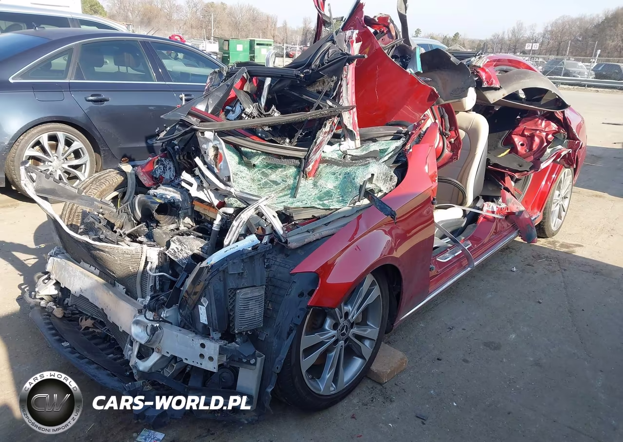 2019 Mercedes-Benz C 300 VIN:55SWF8DB6KU317397 - 2