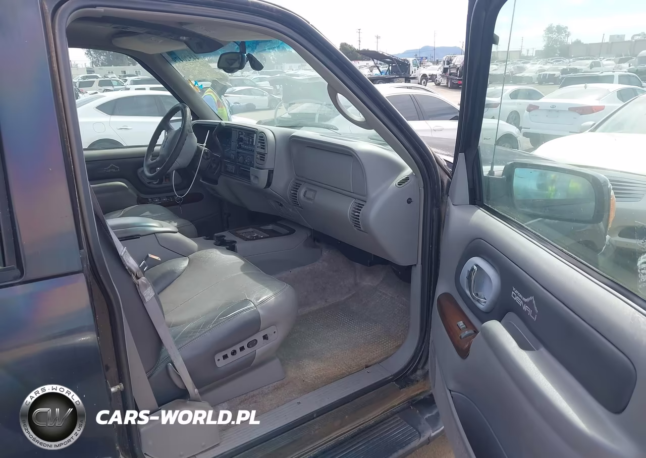 2000 GMC Yukon Denali VIN:1GKEK13R9YR106779 - 5