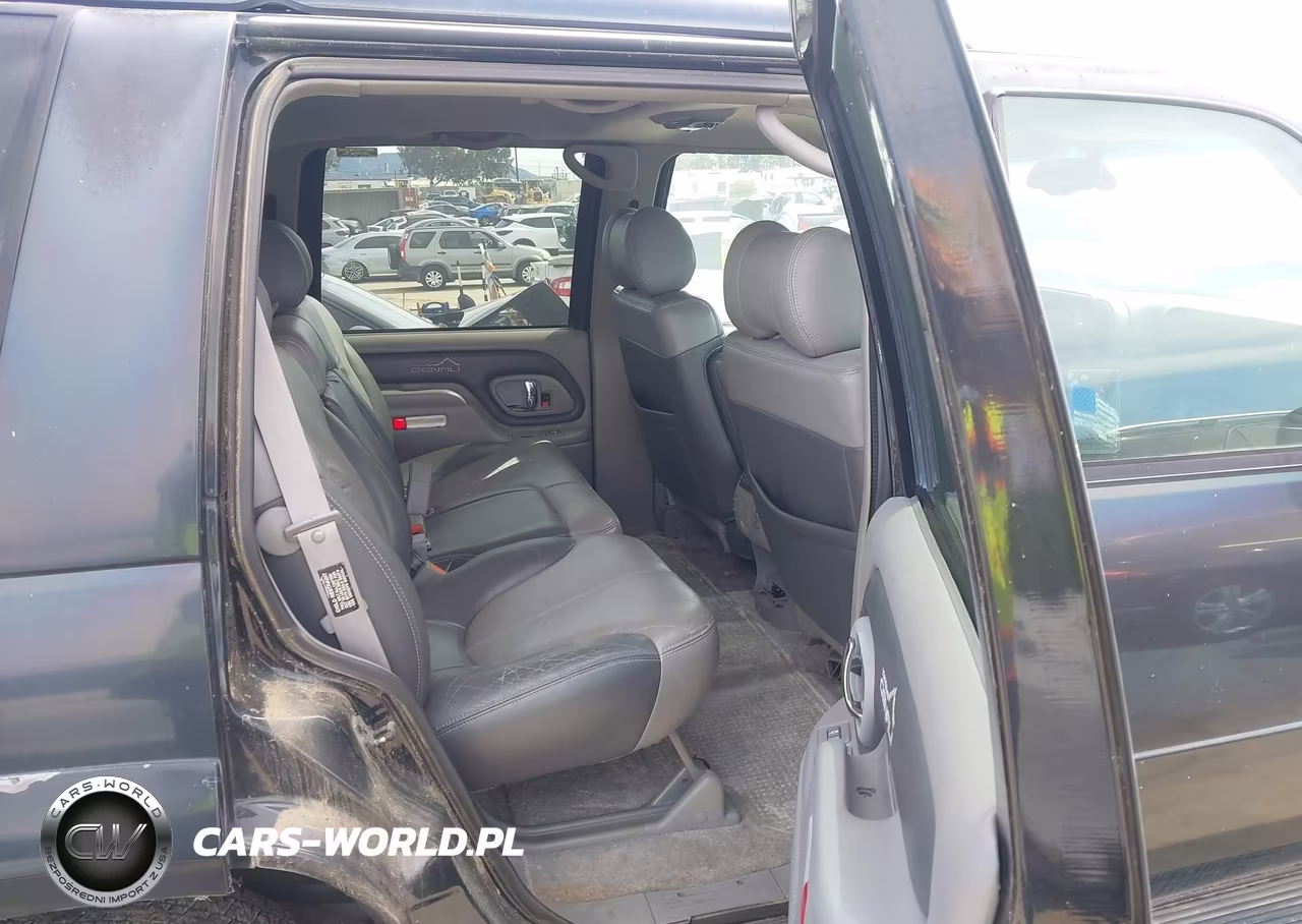 2000 GMC Yukon Denali VIN:1GKEK13R9YR106779 - 8