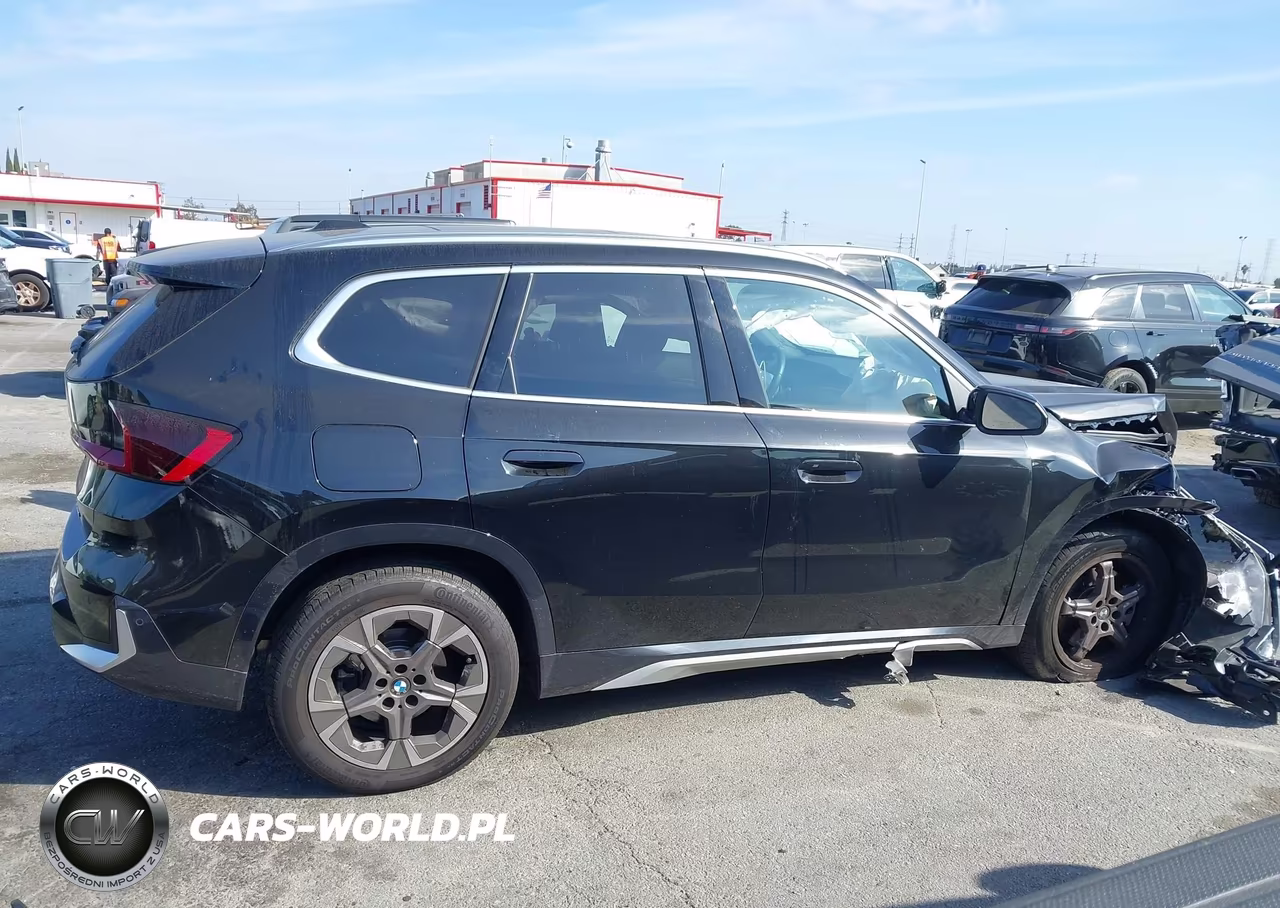 2025 BMW X1 xDrive28I VIN:WBX73EF0XS5044929 - 13
