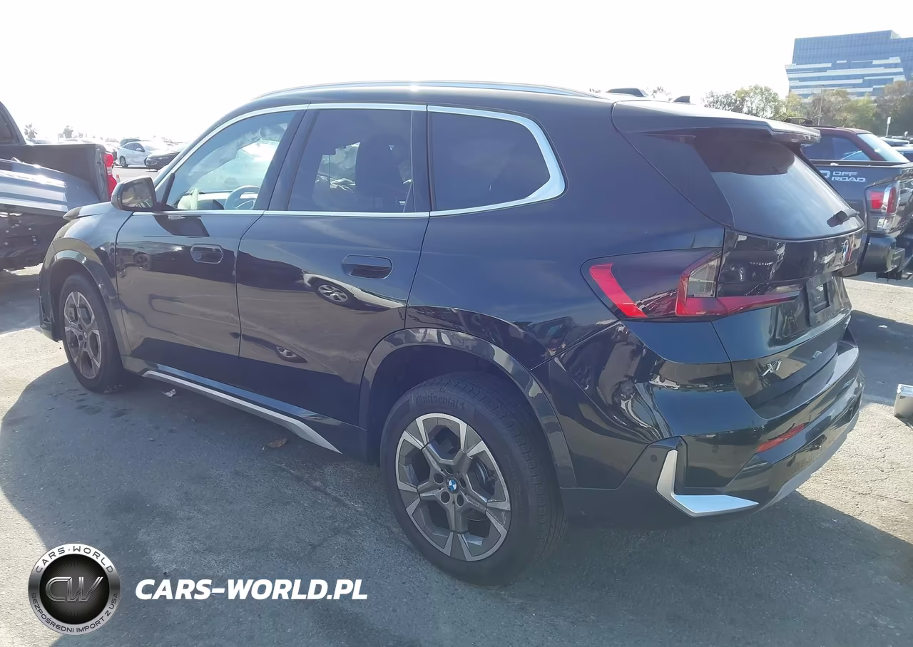 2025 BMW X1 xDrive28I VIN:WBX73EF0XS5044929 - 3
