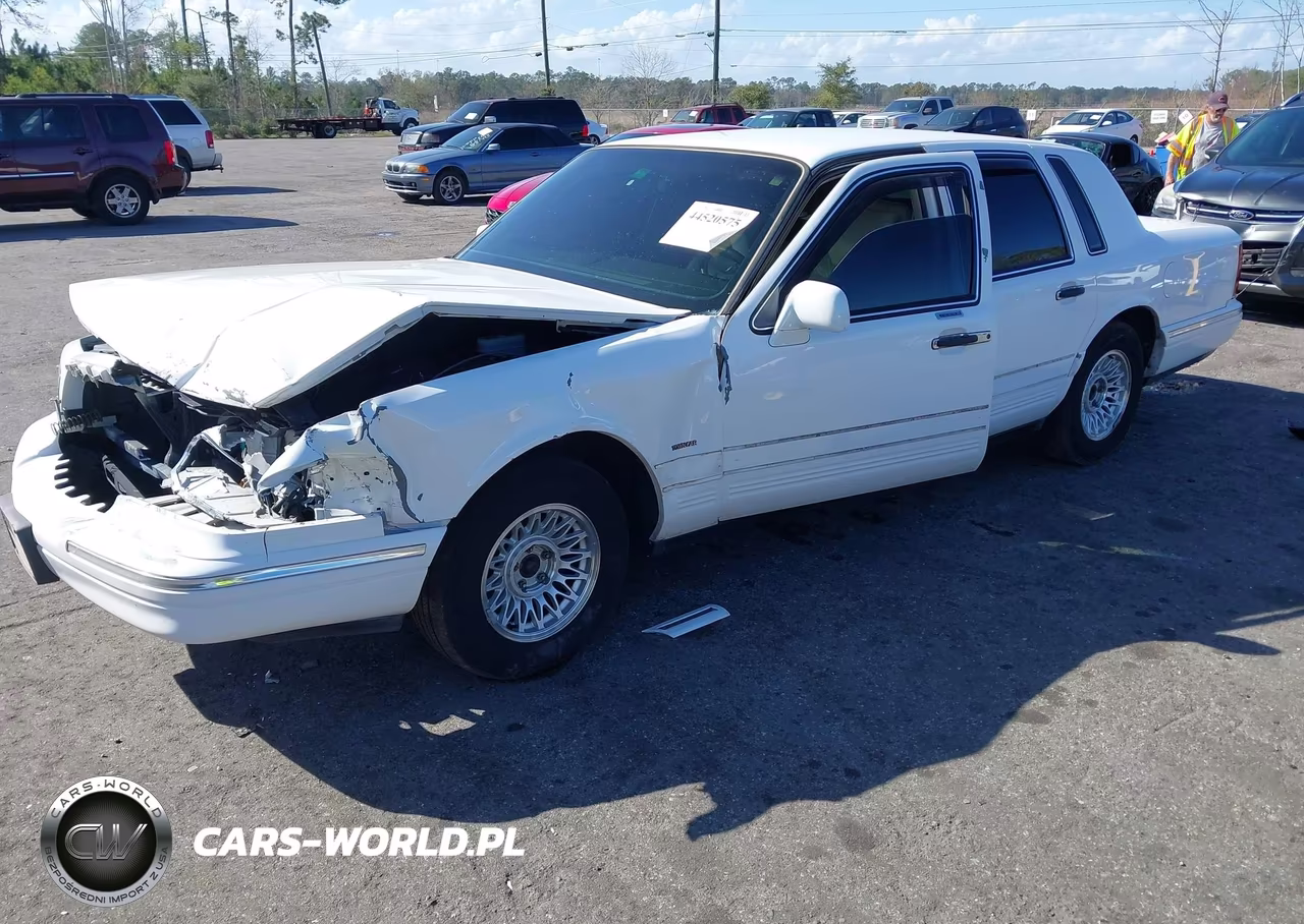 1996 Lincoln Town Car Executive VIN:1LNLM81W7TY726393 - 2