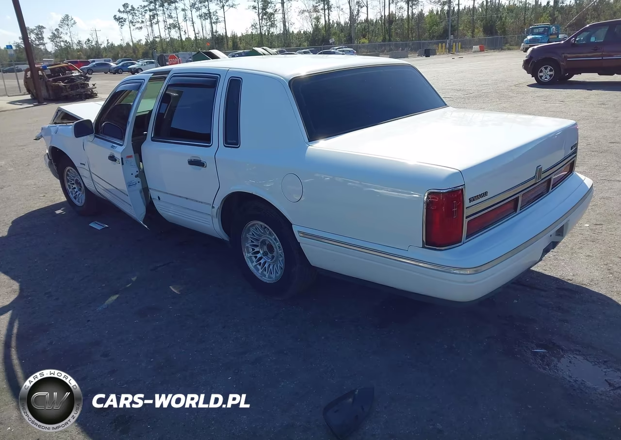 1996 Lincoln Town Car Executive VIN:1LNLM81W7TY726393 - 3