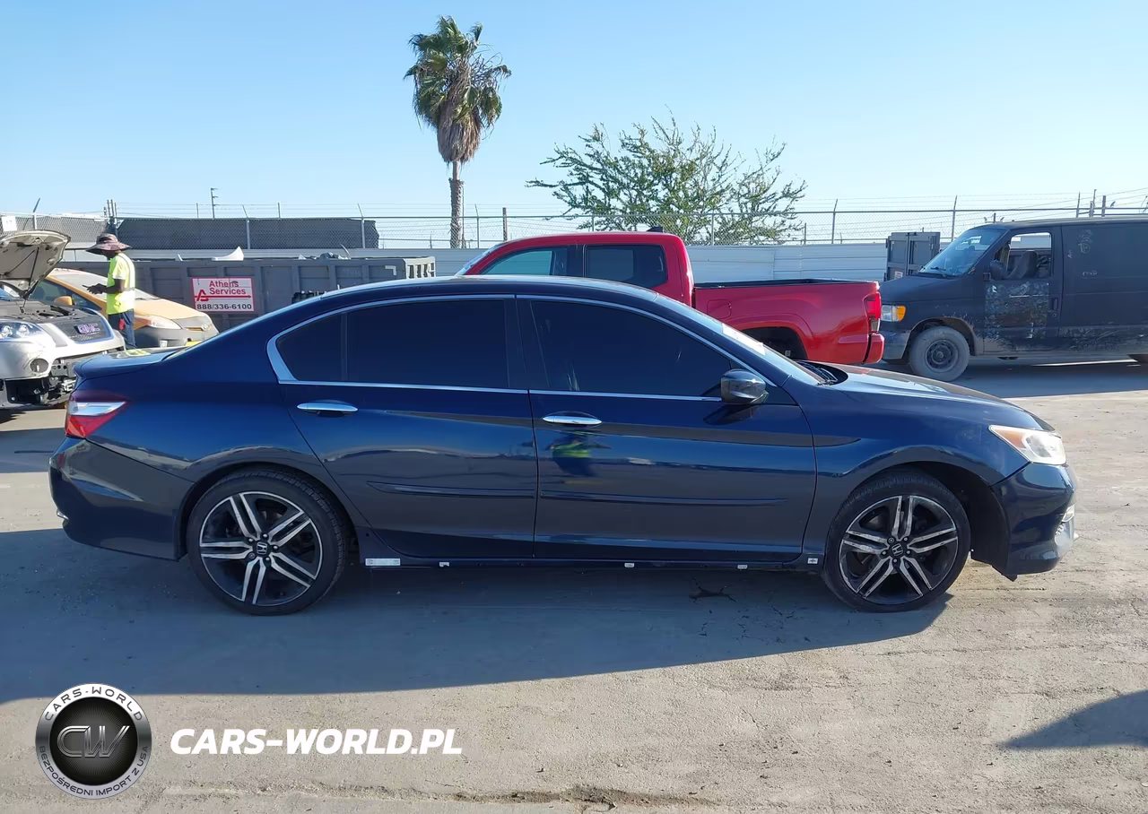 2017 Honda Accord Sport VIN:1HGCR2F58HA012213 - 13