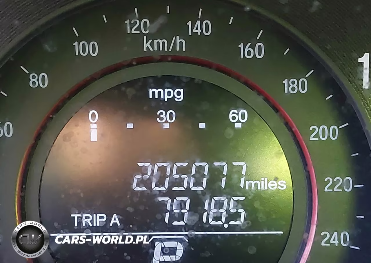 2017 Honda Accord Sport VIN:1HGCR2F58HA012213 - 15