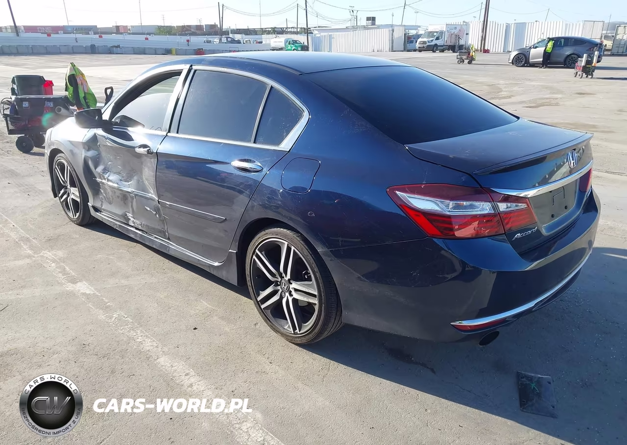 2017 Honda Accord Sport VIN:1HGCR2F58HA012213 - 3