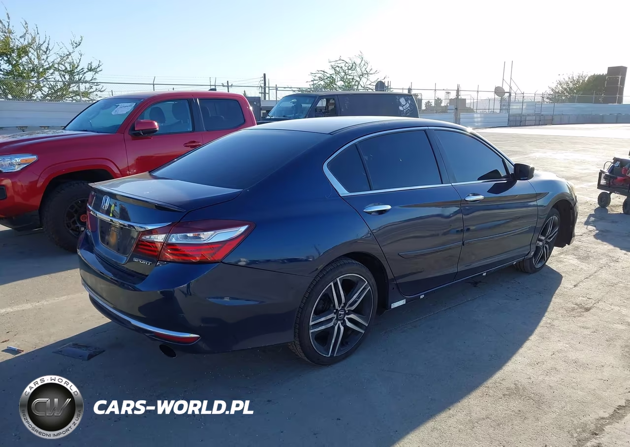 2017 Honda Accord Sport VIN:1HGCR2F58HA012213 - 4