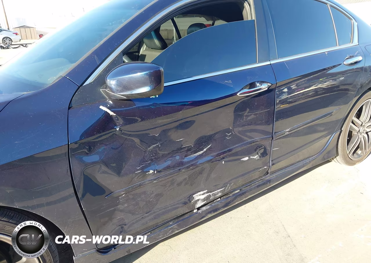 2017 Honda Accord Sport VIN:1HGCR2F58HA012213 - 6