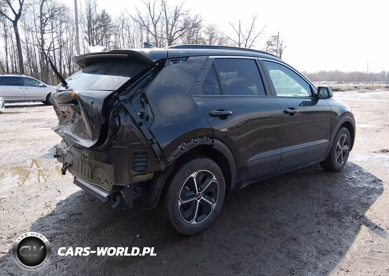 2025 Kia Niro Lx VIN:KNDCP3LE2S5263050 - 4