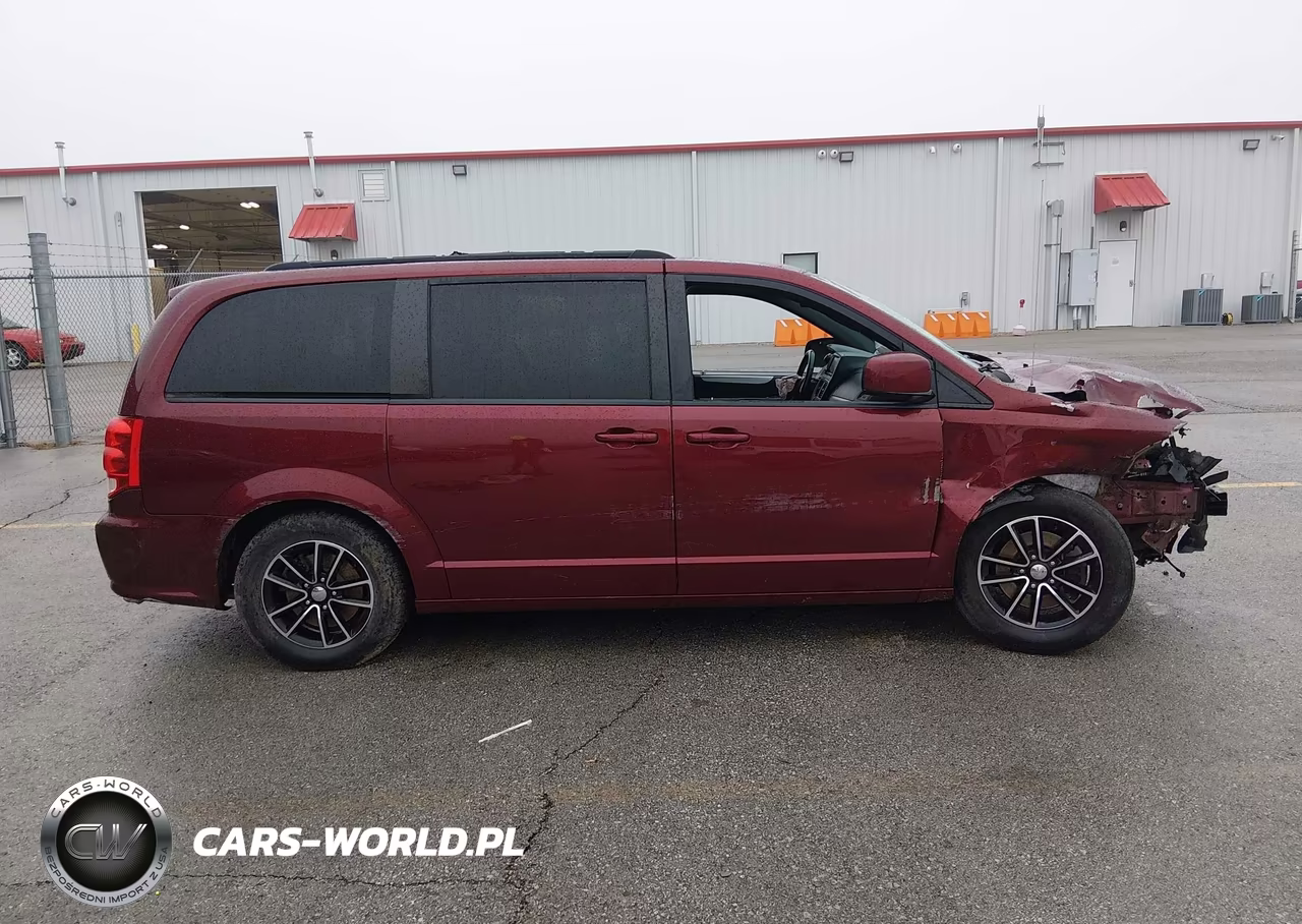 2018 Dodge Grand Caravan Gt VIN:2C4RDGEG9JR335436 - 14