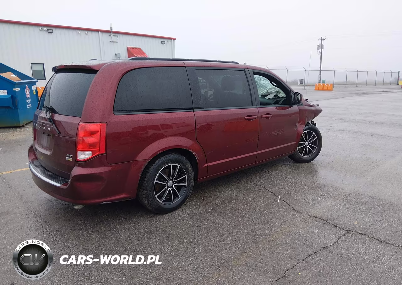 2018 Dodge Grand Caravan Gt VIN:2C4RDGEG9JR335436 - 4