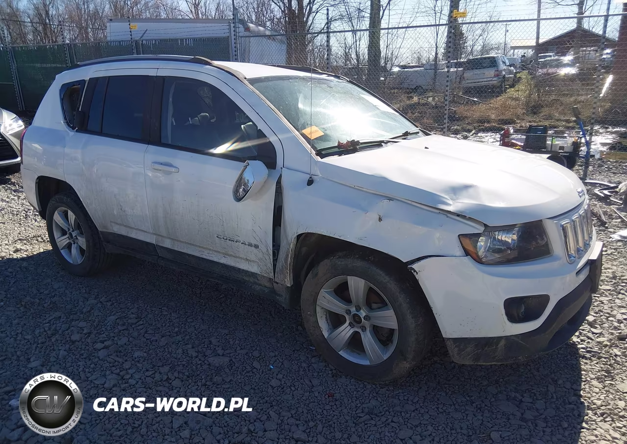 2017 Jeep Compass Latitude 4X4 – zdjęcie 1 z 16