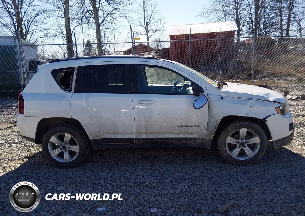 2017 Jeep Compass Latitude 4X4 VIN:1C4NJDEB9HD104625 - 13