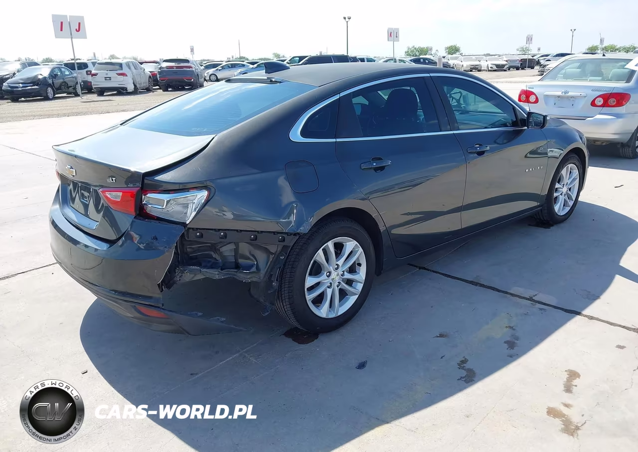 2018 Chevrolet Malibu Lt VIN:1G1ZD5ST6JF112129 - 4