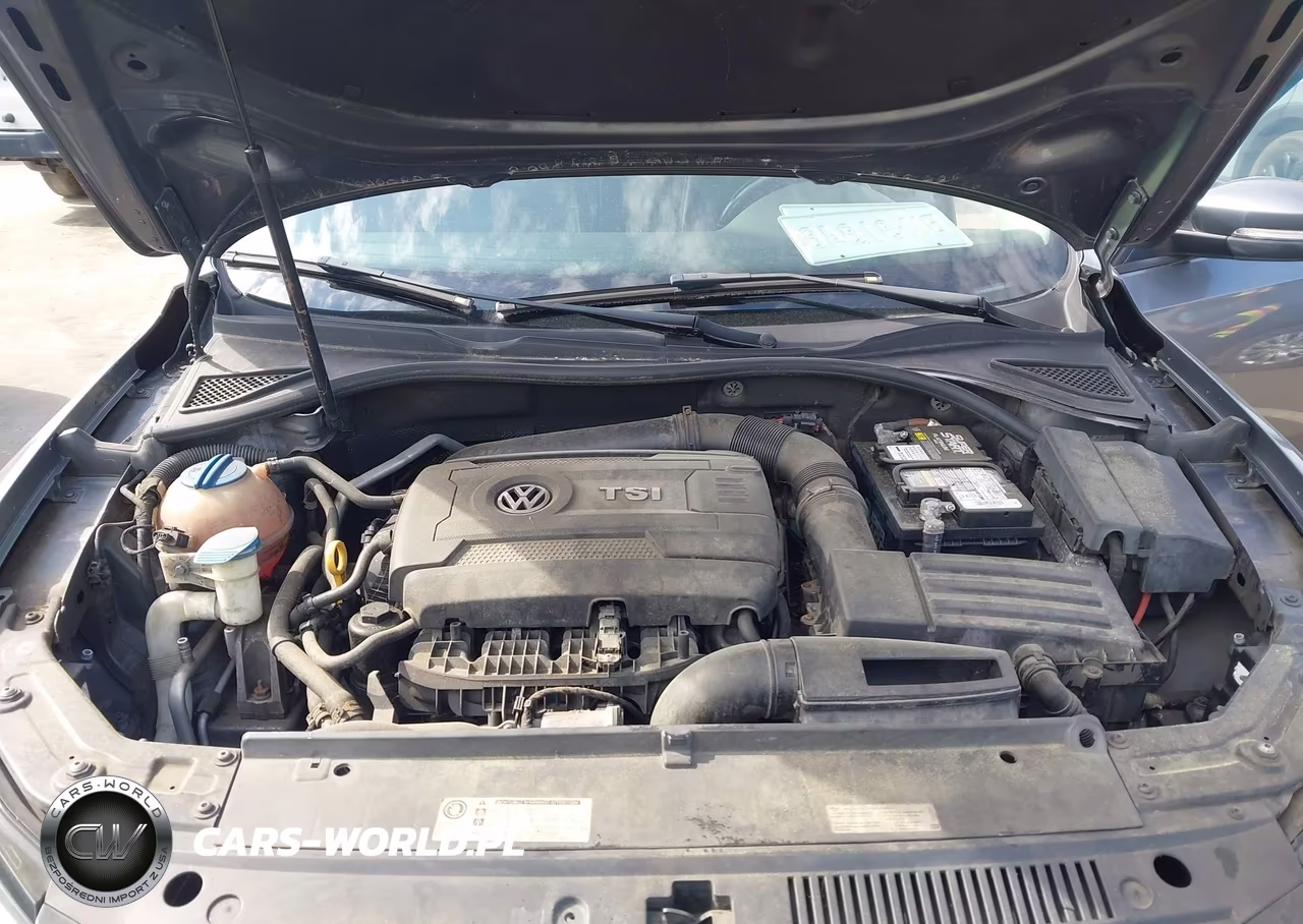 2015 Volkswagen Passat 1.8T Wolfsburg Edition VIN:1VWAT7A37FC073917 - 10