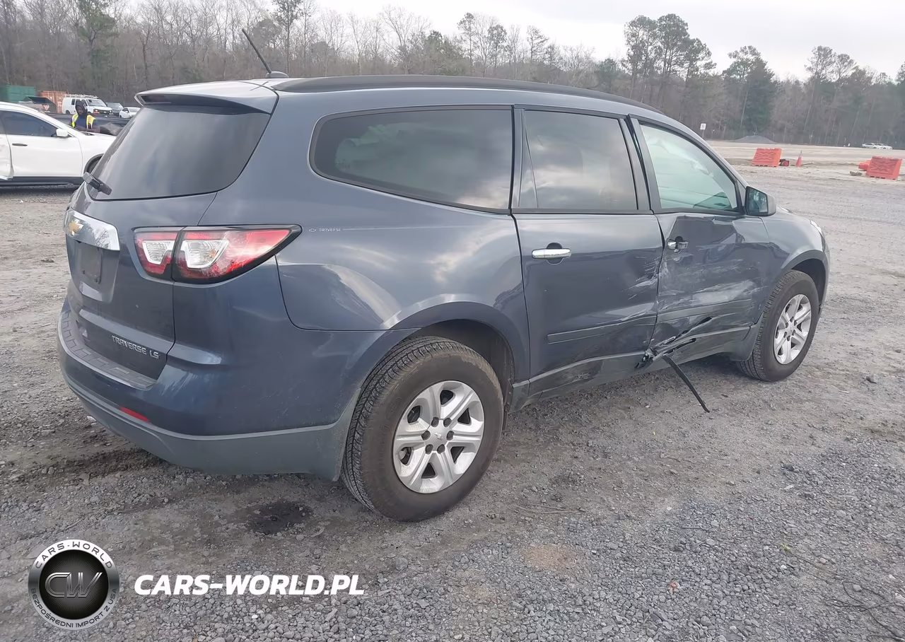 2013 Chevrolet Traverse Ls VIN:1GNKRFED7DJ113710 - 4