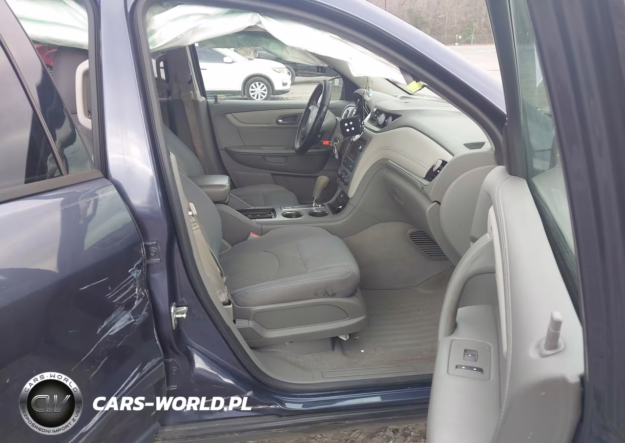 2013 Chevrolet Traverse Ls VIN:1GNKRFED7DJ113710 - 5