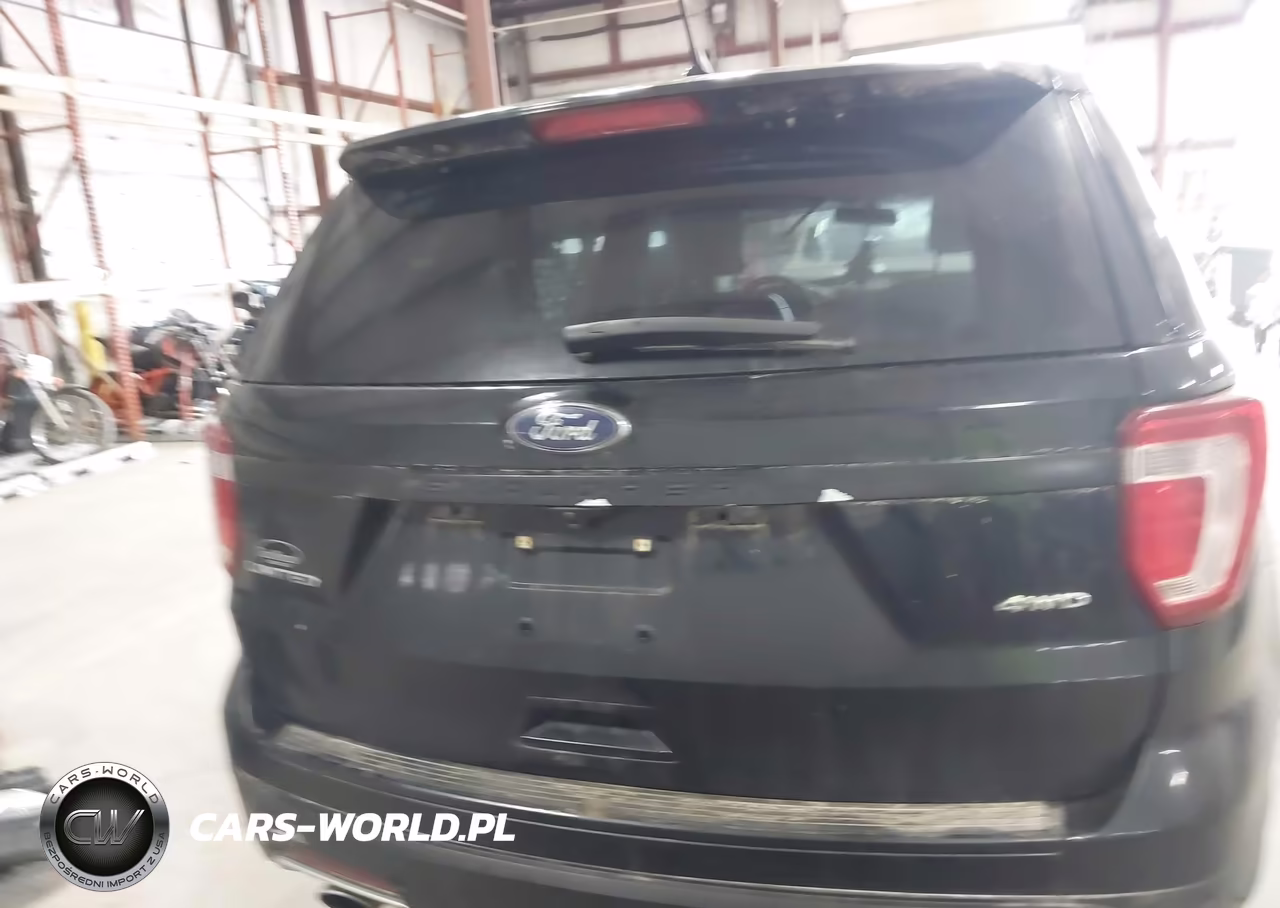2018 Ford Explorer Limited VIN:1FM5K8F87JGC16783 - 17
