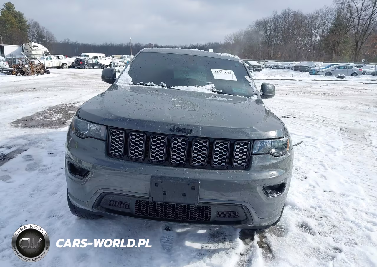 2021 Jeep Grand Cherokee Laredo X 4X4 VIN:1C4RJFAG2MC840093 - 12