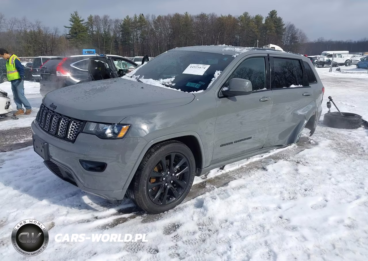 2021 Jeep Grand Cherokee Laredo X 4X4 VIN:1C4RJFAG2MC840093 - 2