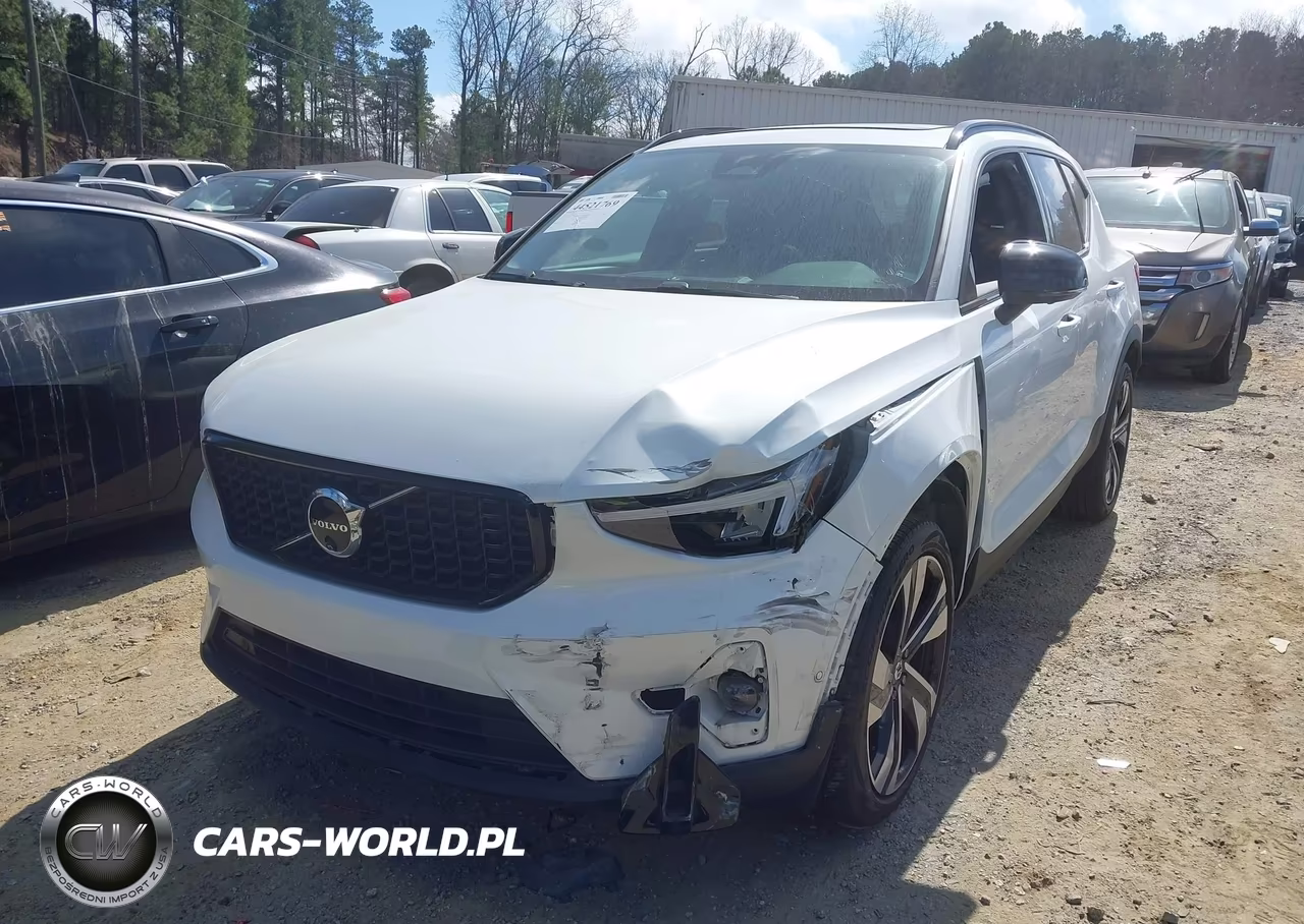 2024 Volvo Xc40 B5 Plus Dark Theme VIN:YV4L12UL5R2249659 - 2