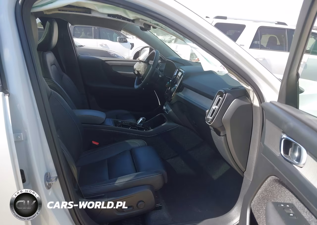 2024 Volvo Xc40 B5 Plus Dark Theme VIN:YV4L12UL5R2249659 - 5
