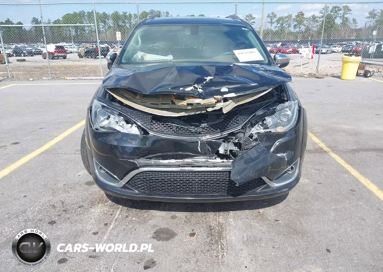 2017 Chrysler Pacifica Limited VIN:2C4RC1GG3HR665080 - 6
