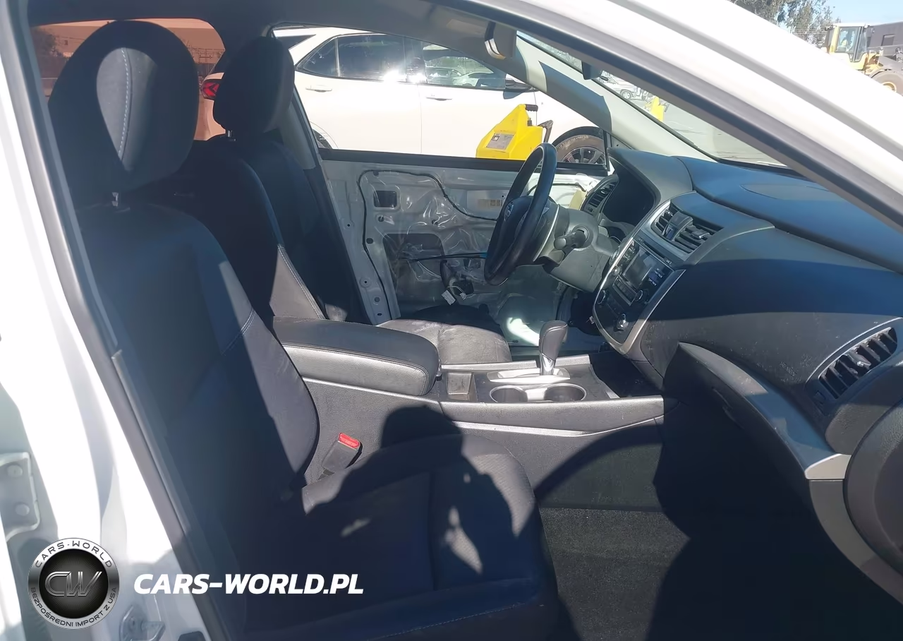 2017 Nissan Altima 2.5 Sr VIN:1N4AL3AP8HC115230 - 5