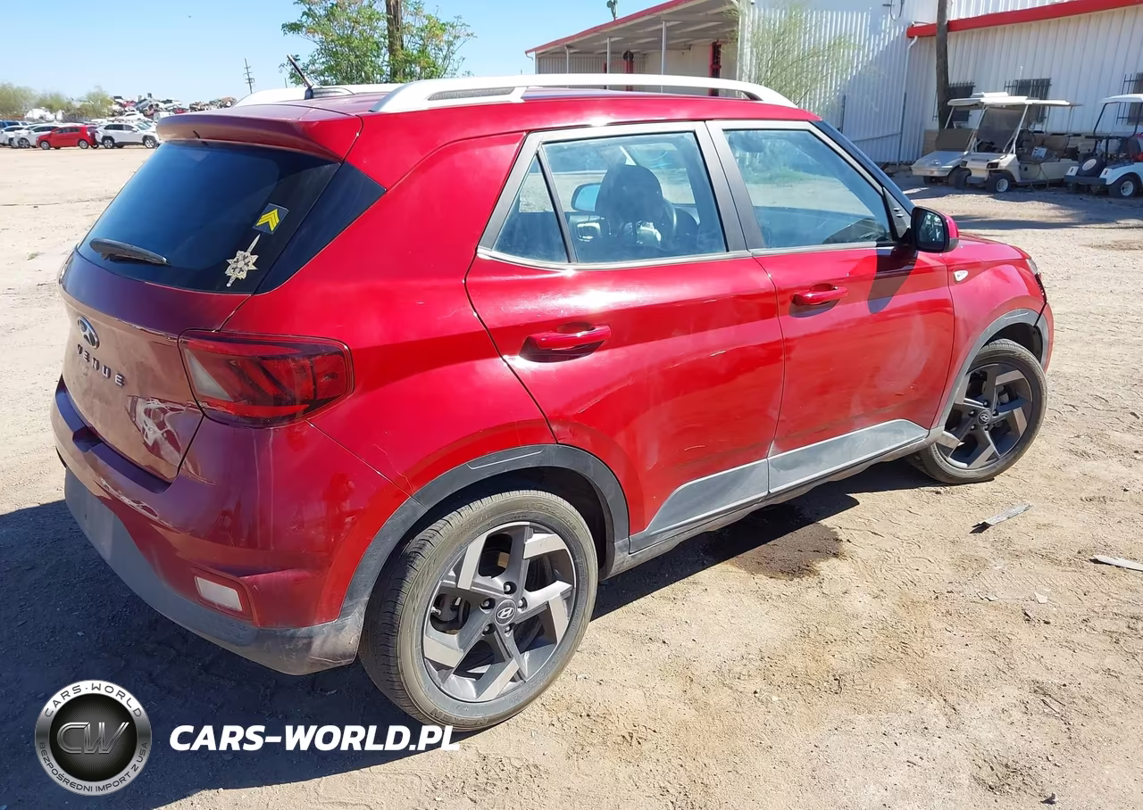 2023 Hyundai Venue Sel VIN:KMHRC8A3XPU241407 - 4