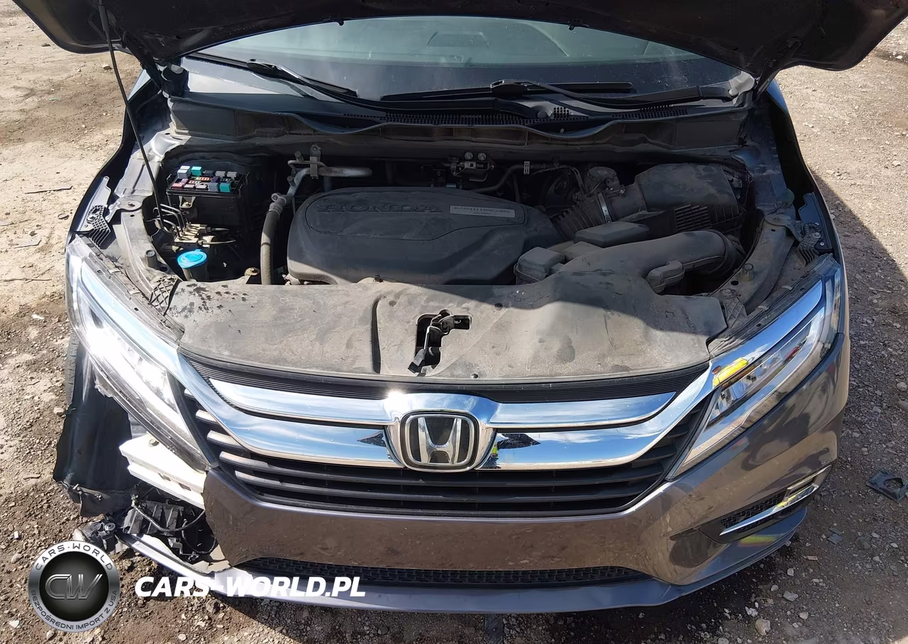 2018 Honda Odyssey Touring VIN:5FNRL6H8XJB017693 - 10