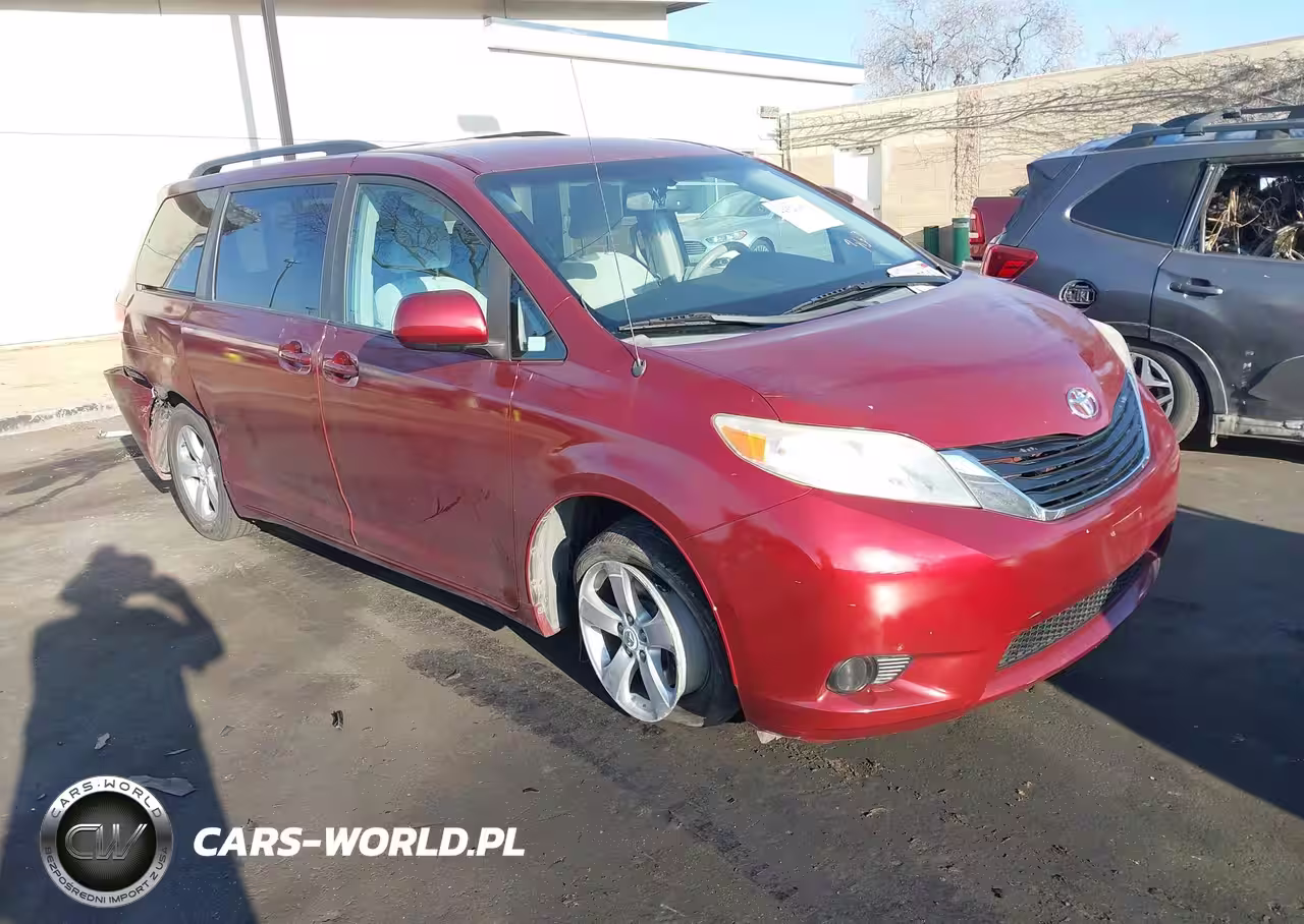 2011 Toyota Sienna Le V6