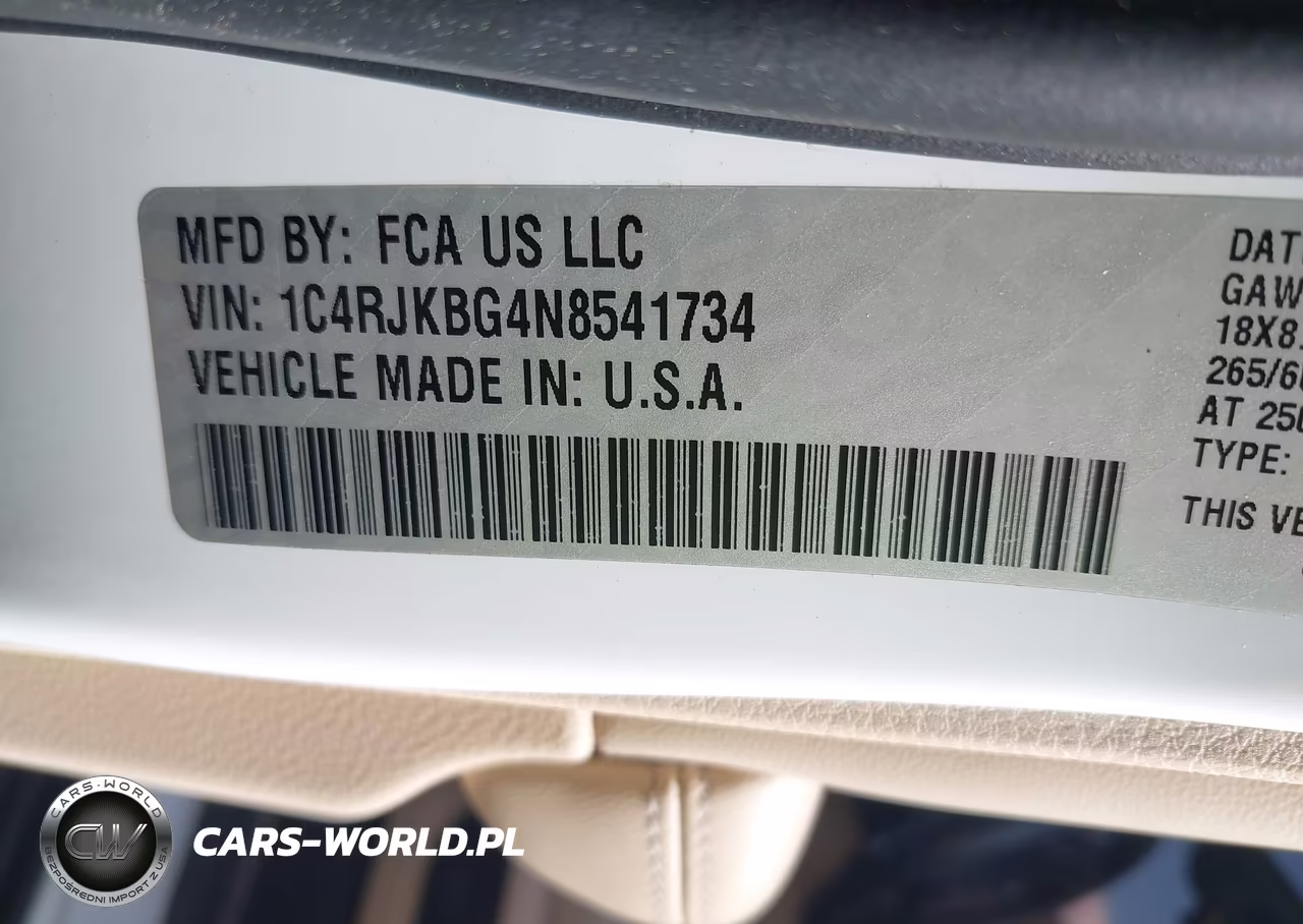 2022 Jeep Grand Cherokee L Limited 4X4 VIN:1C4RJKBG4N8541734 - 9