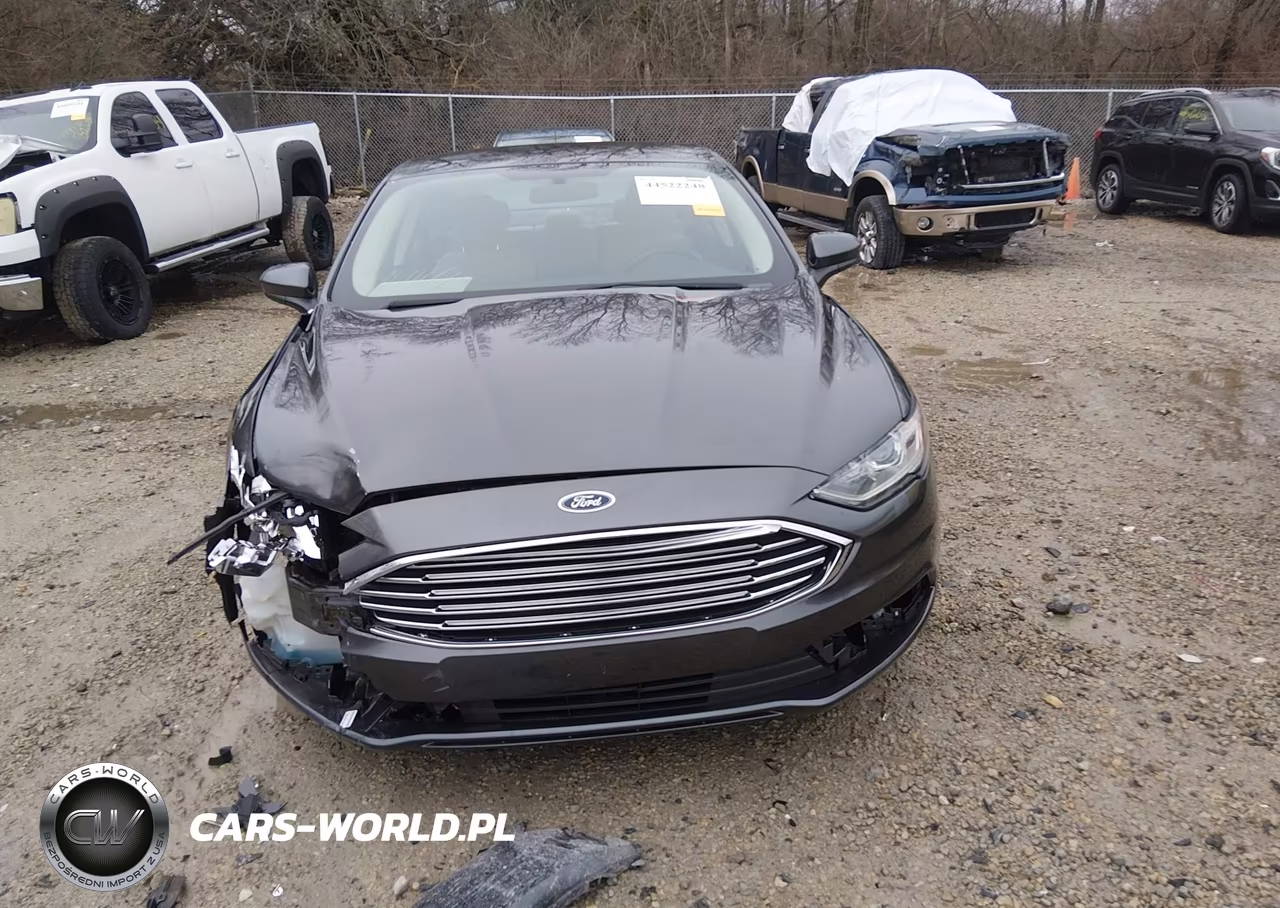 2018 Ford Fusion S Hybrid VIN:3FA6P0UU7JR142002 - 13