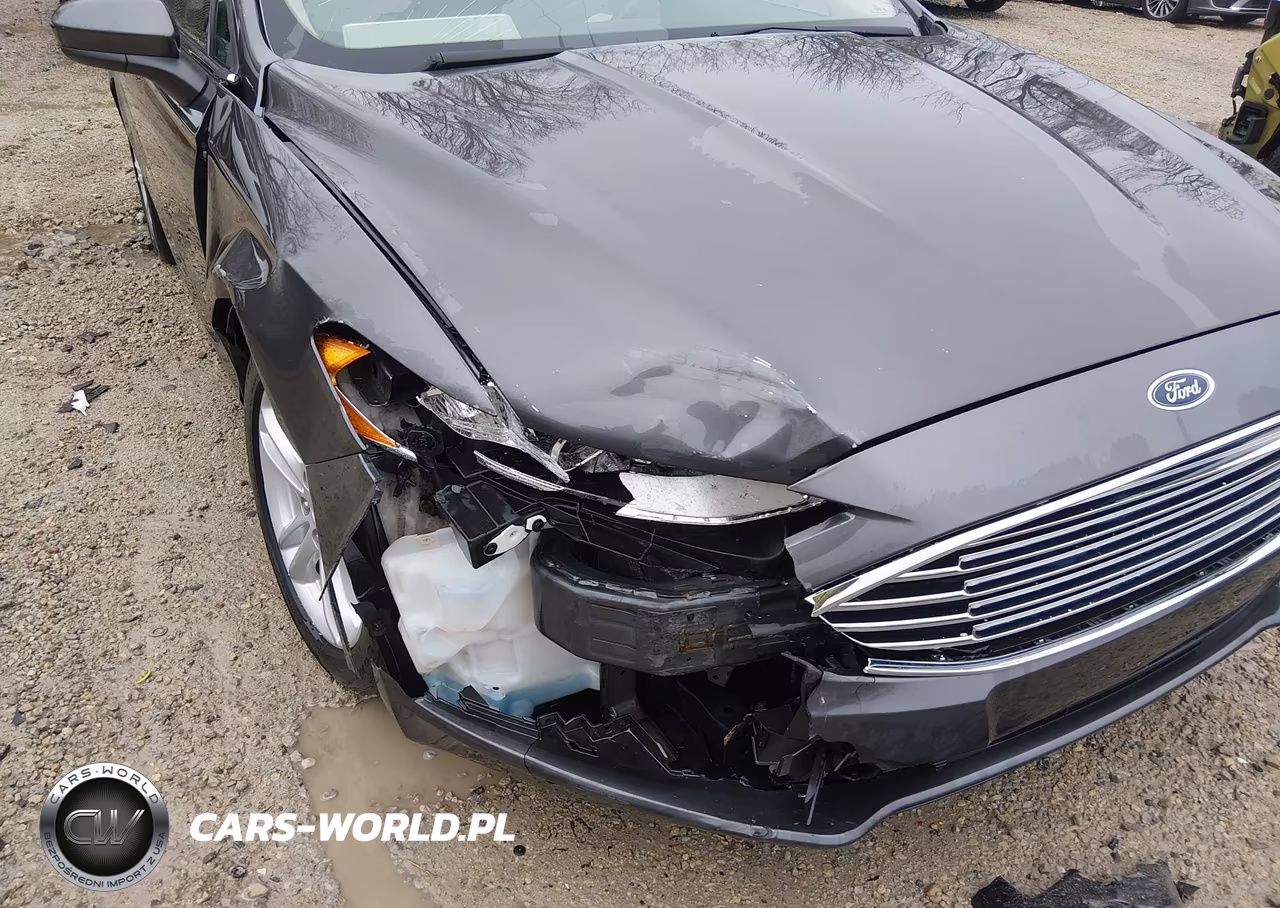 2018 Ford Fusion S Hybrid VIN:3FA6P0UU7JR142002 - 18