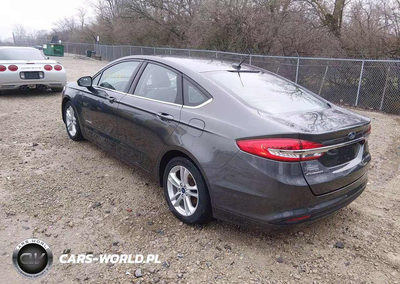 2018 Ford Fusion S Hybrid VIN:3FA6P0UU7JR142002 - 3