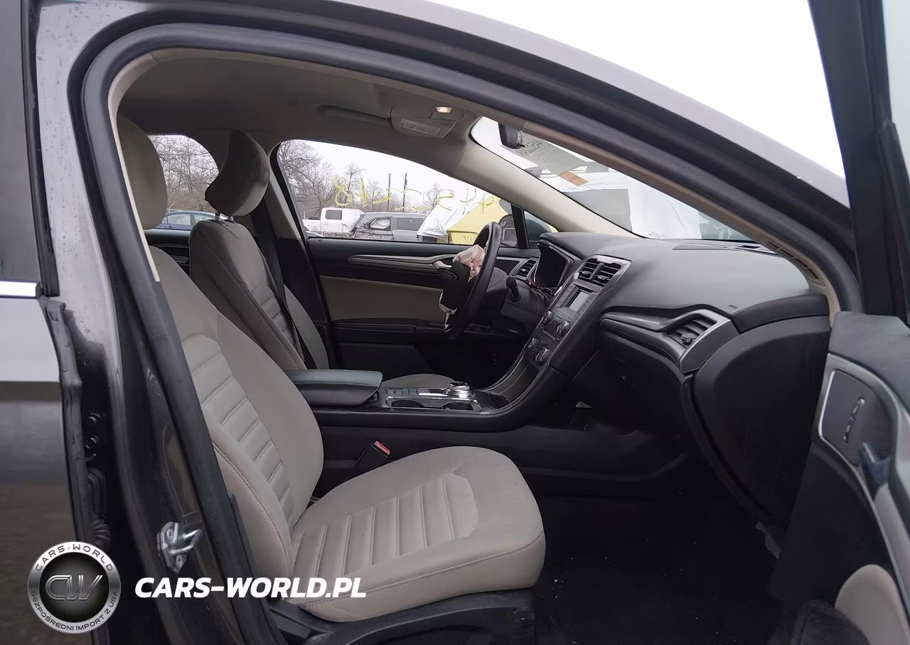 2018 Ford Fusion S Hybrid VIN:3FA6P0UU7JR142002 - 5