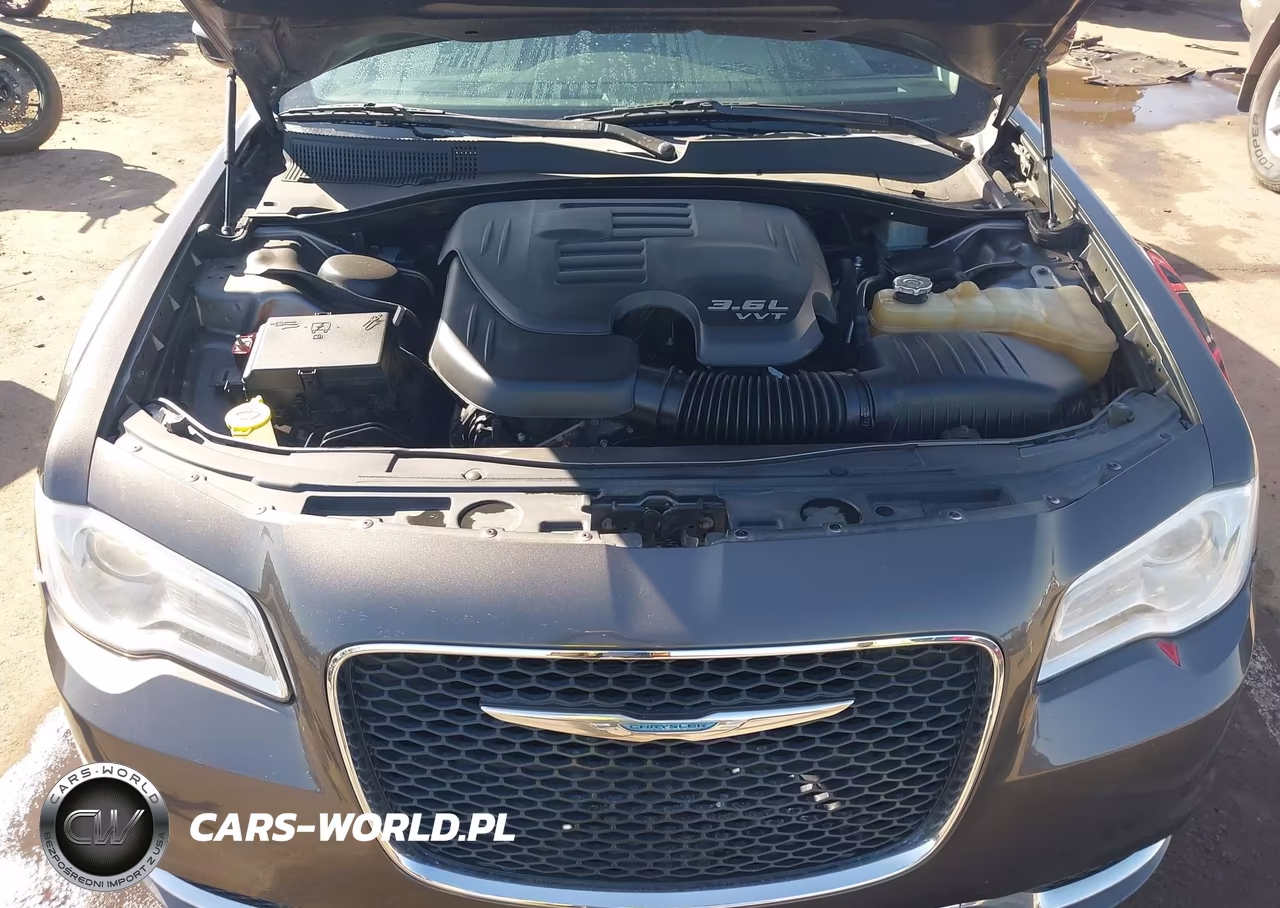 2017 Chrysler 300 Limited VIN:2C3CCAAG5HH593761 - 10