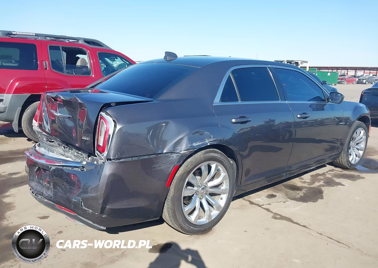 2017 Chrysler 300 Limited VIN:2C3CCAAG5HH593761 - 4