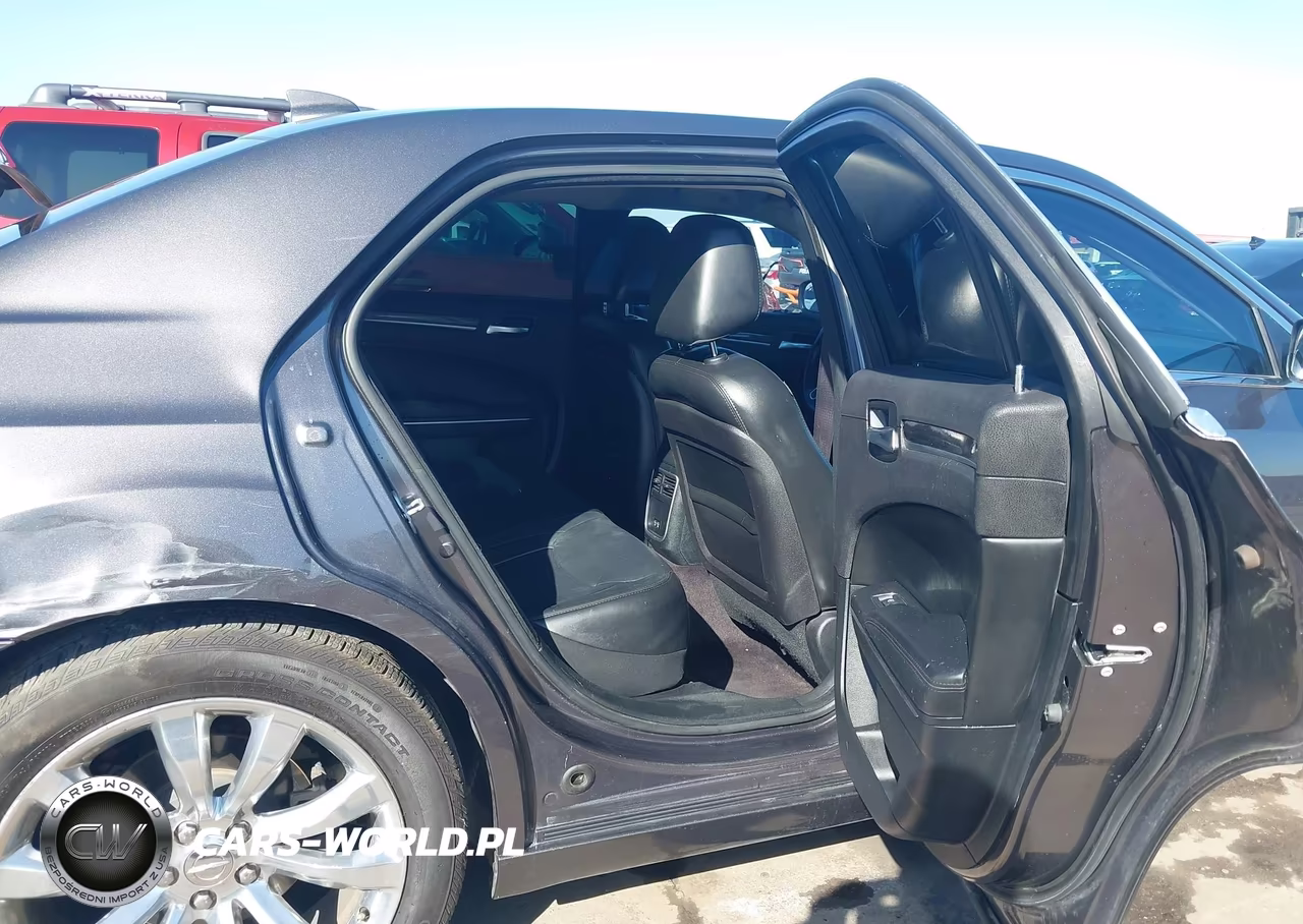 2017 Chrysler 300 Limited VIN:2C3CCAAG5HH593761 - 8
