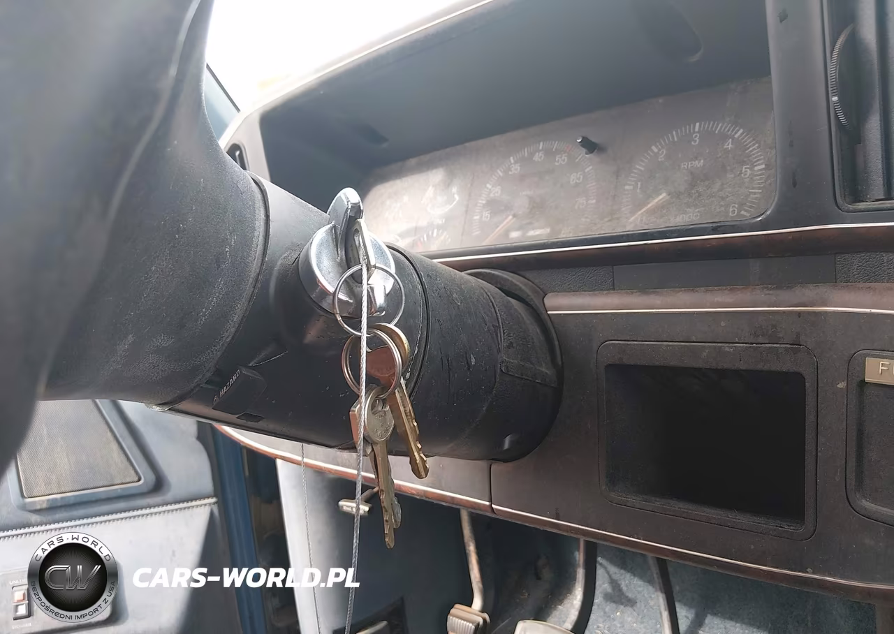 1988 Ford Bronco U100 VIN:1FMEU15N9JLA02068 - 11