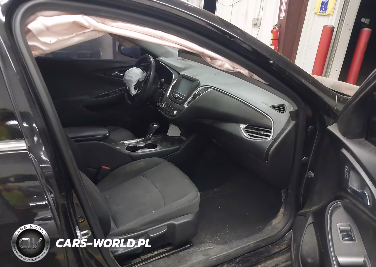 2018 Chevrolet Malibu Lt VIN:1G1ZD5STXJF124462 - 5