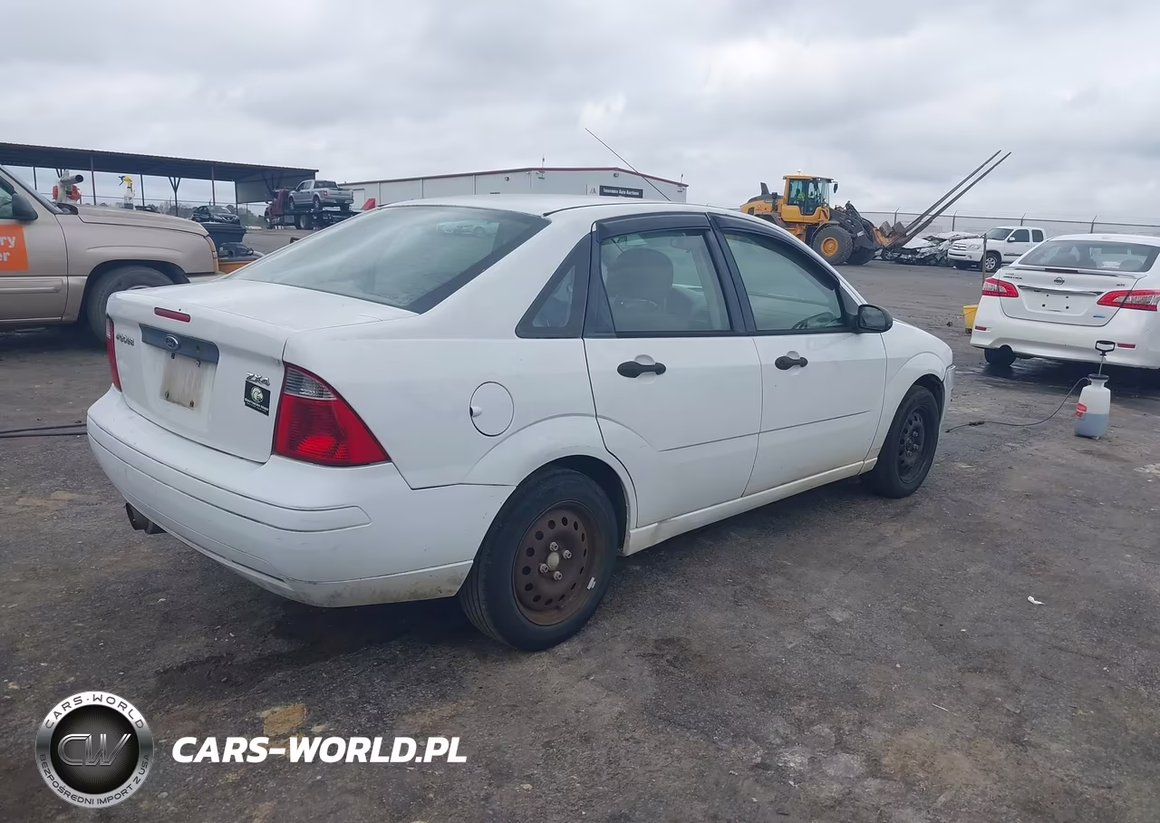 2006 Ford Focus Zx4 VIN:1FAFP34N36W135904 - 4
