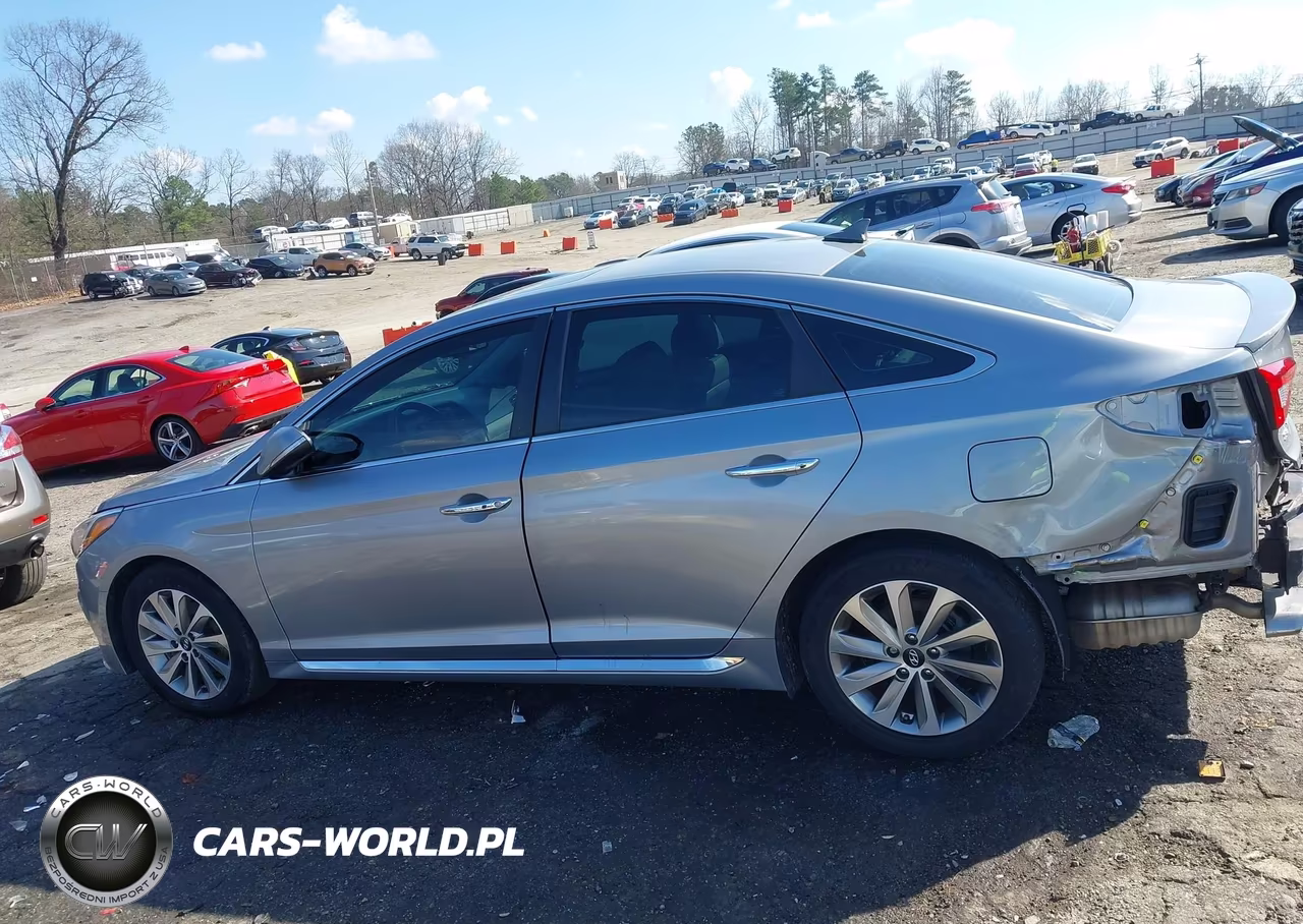 2017 Hyundai Sonata Sport VIN:5NPE34AF1HH460290 - 15