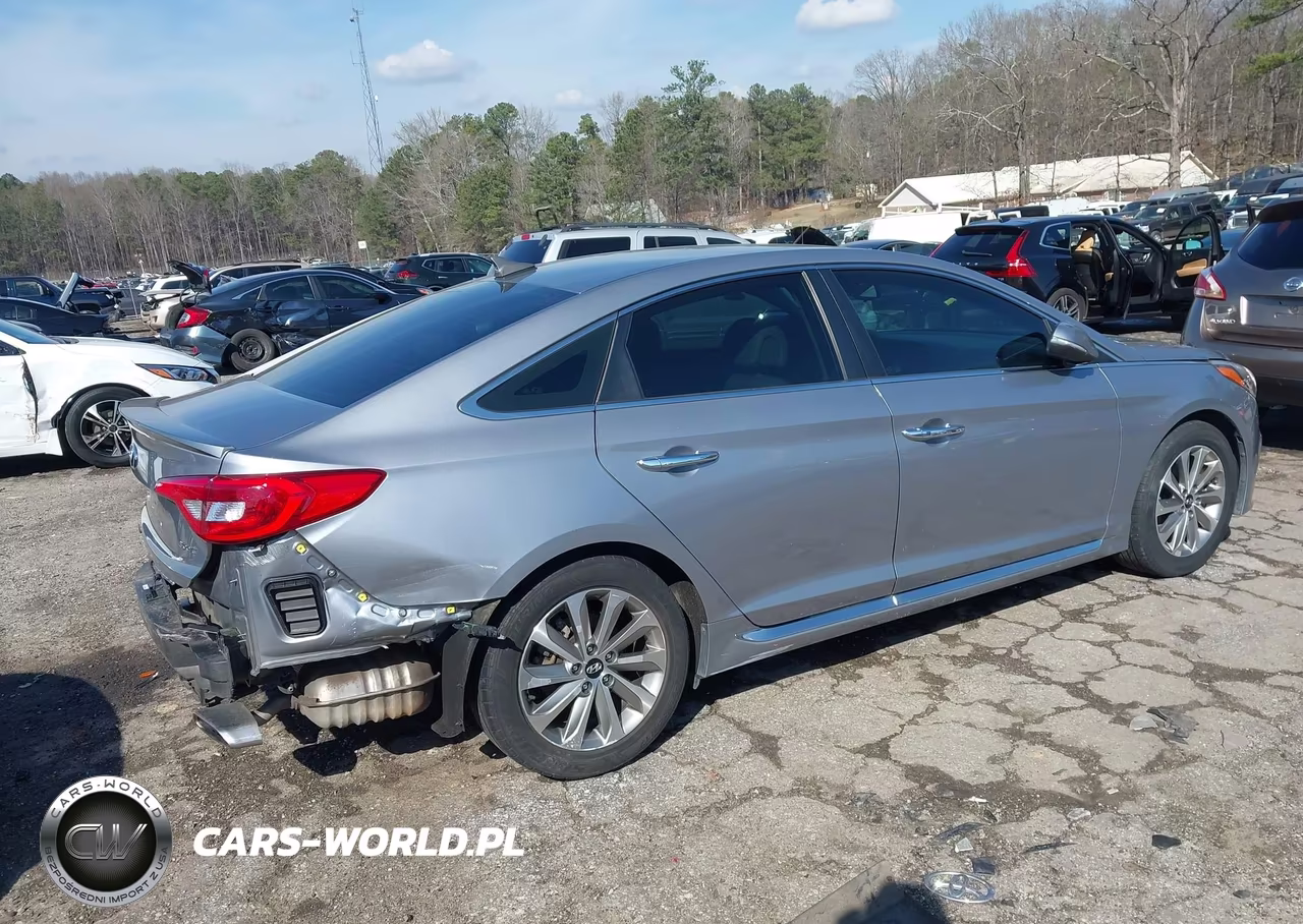 2017 Hyundai Sonata Sport VIN:5NPE34AF1HH460290 - 4