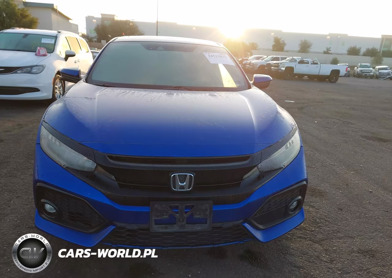 2018 Honda Civic Sport Touring VIN:SHHFK7H97JU206076 - 12