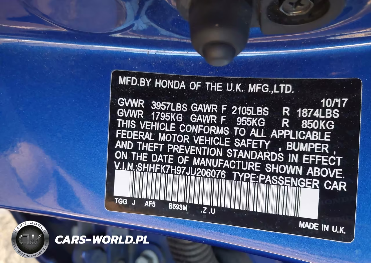 2018 Honda Civic Sport Touring VIN:SHHFK7H97JU206076 - 9