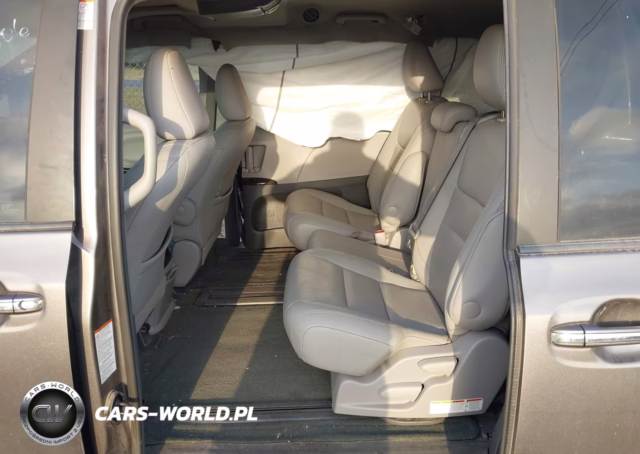 2017 Toyota Sienna Xle 8 Passenger VIN:5TDYZ3DC7HS791764 - 8