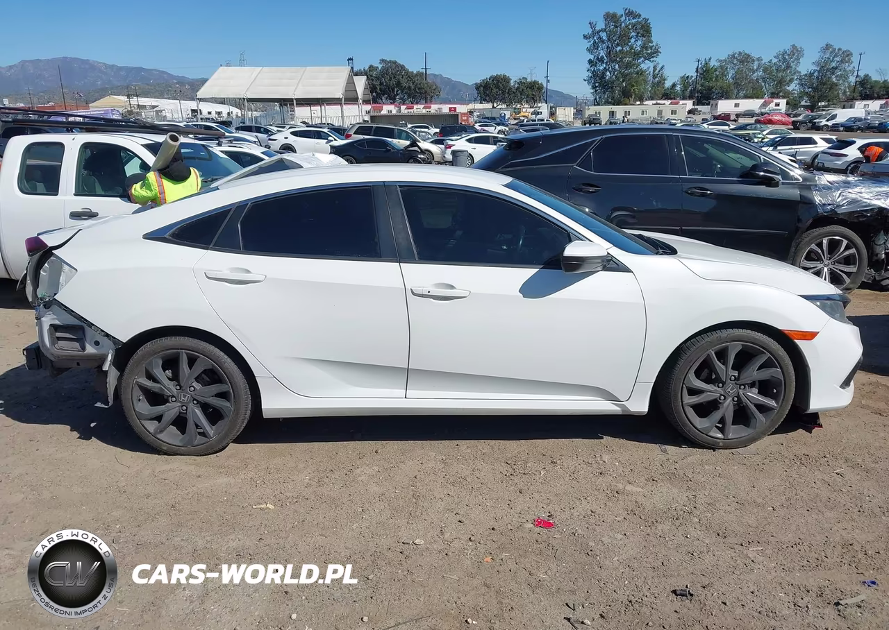 2019 Honda Civic Sport VIN:2HGFC2F88KH598395 - 14