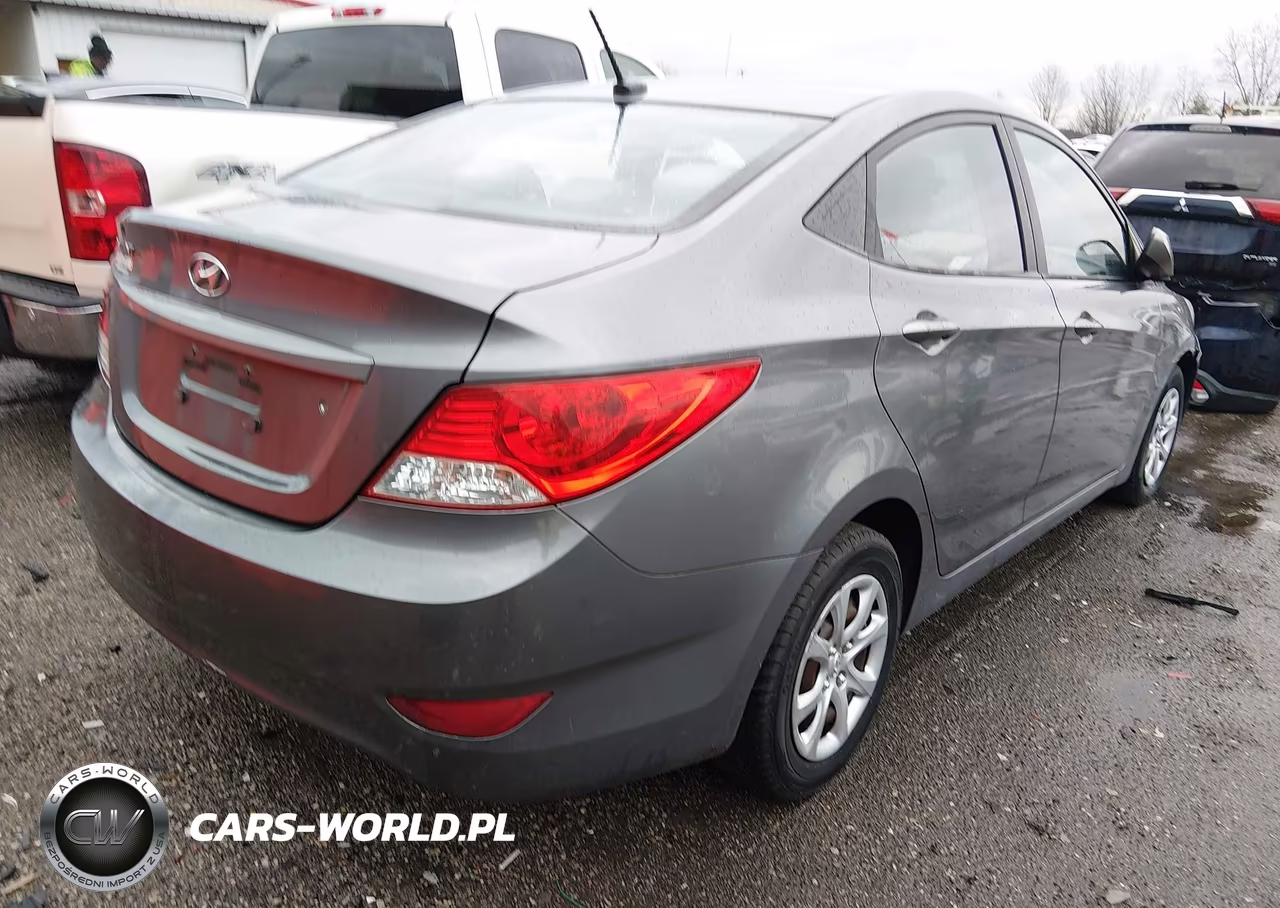 2014 Hyundai Accent Gls VIN:KMHCT4AE4EU630329 - 4