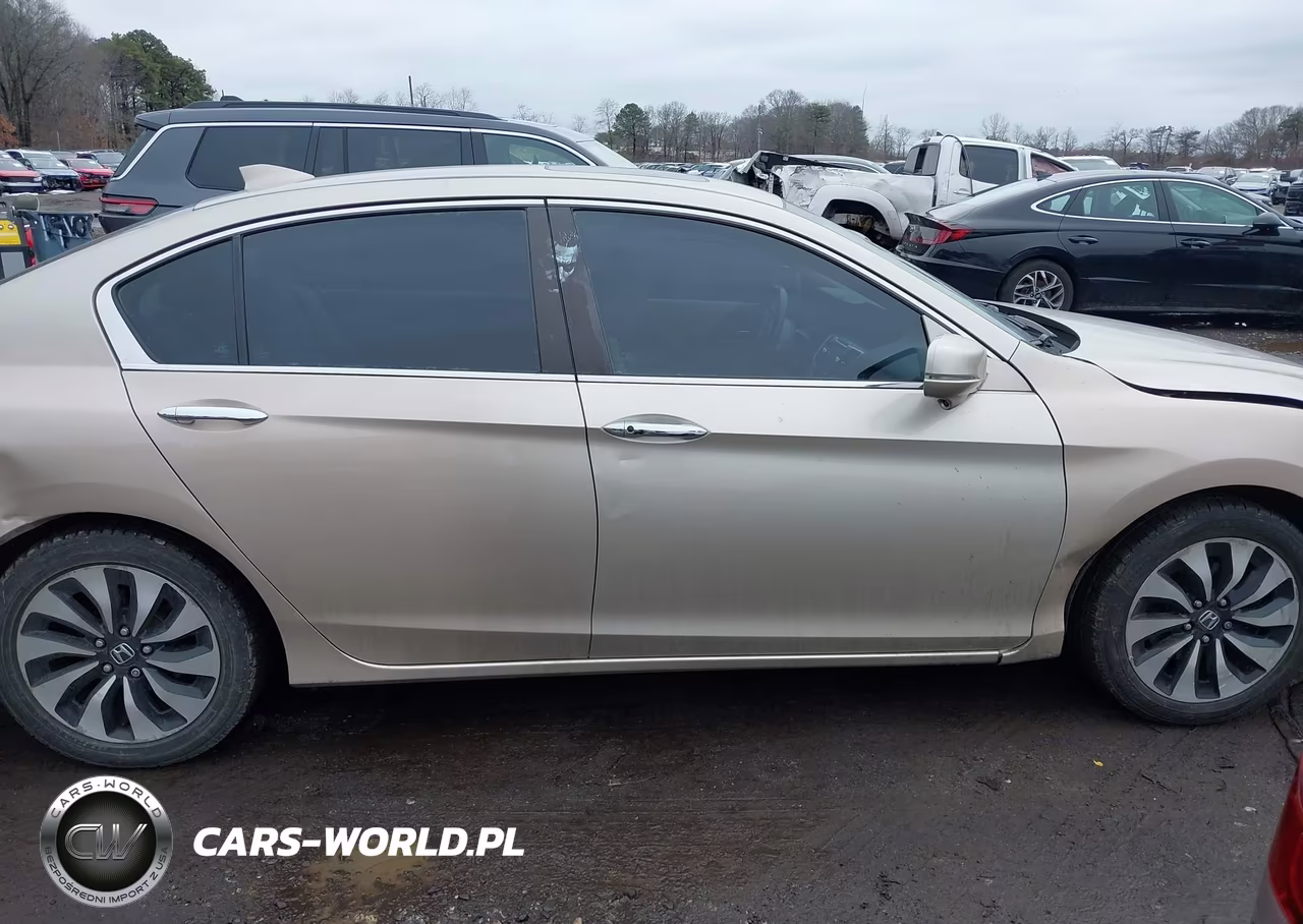 2015 Honda Accord Hybrid Ex-L VIN:1HGCR6F57FA001224 - 13
